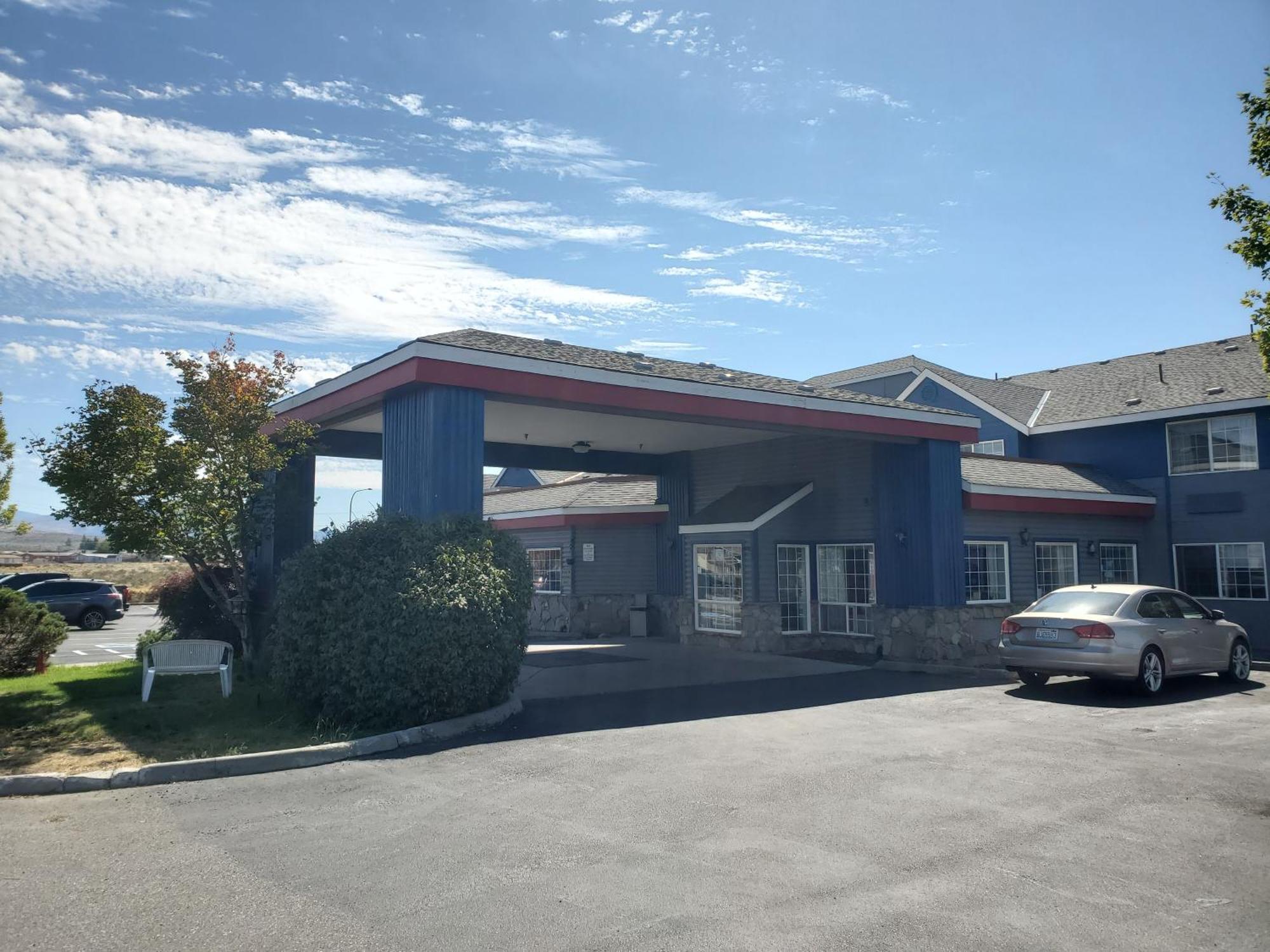 Omak Inn Exterior photo